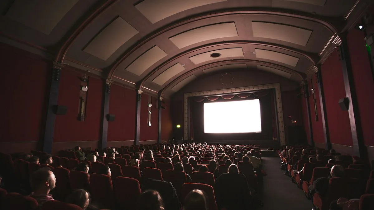 Cenário de estúdio de TV preparado para gravação de novela — Foto: Unsplash
