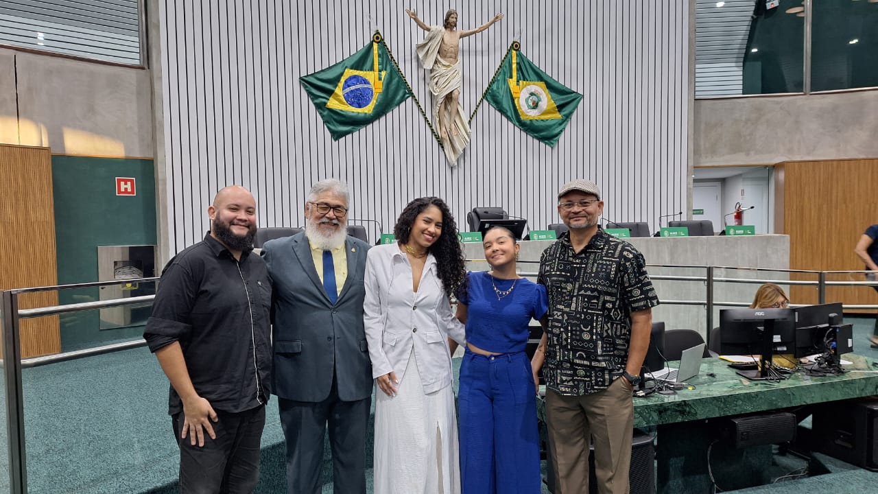 Assembleia homenageia cineastas no Dia do Cinema Cearense.