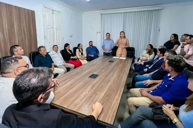 Pacatuba nomeia novo secretariado